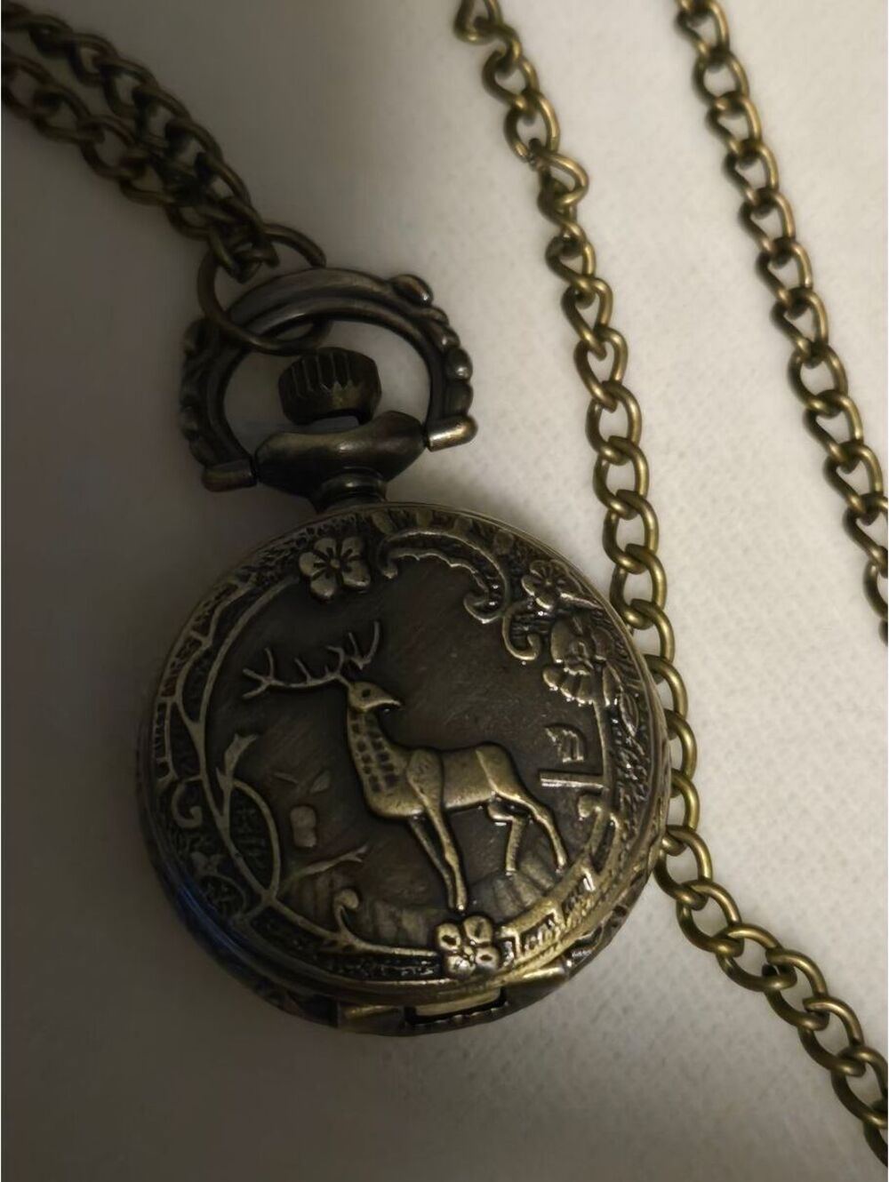 Bronze Buck Deer Pocket Watch with 30-Inch Chain Quartz